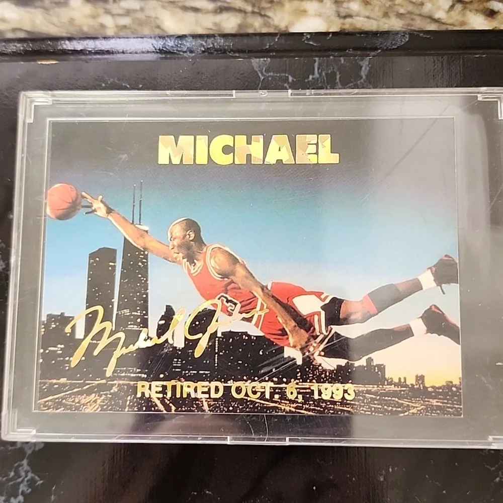 Michael Jordan 1993 Retirement Card #71 On a Plaque.
